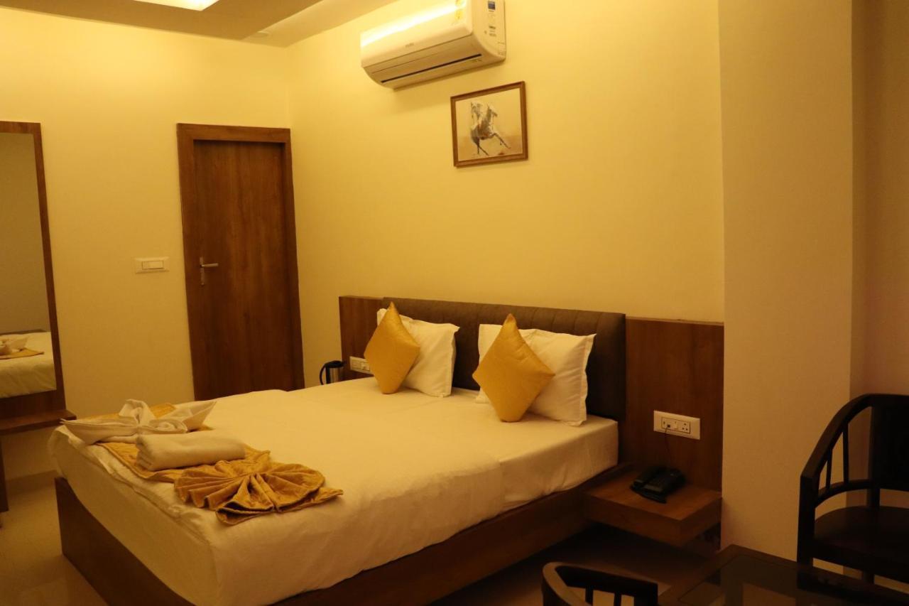 Hotel Jmb 焦特布尔 外观 照片
